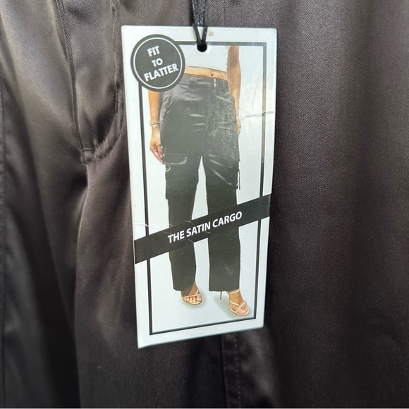 Love, Fire Satin Cargo Pants Brown Mid-Rise Utility Style NWT Size 5 - Picture 3 of 12